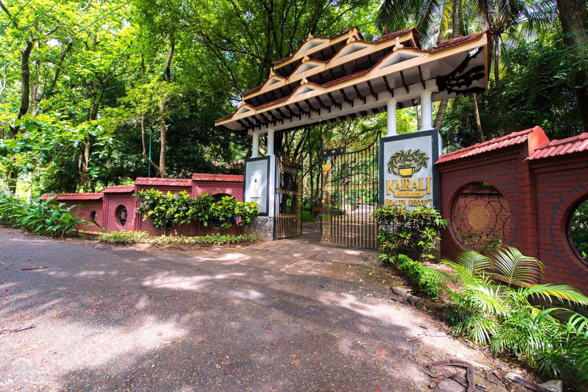 Kairali - The Ayurvedic Healing Village Palakkad Exterior photo