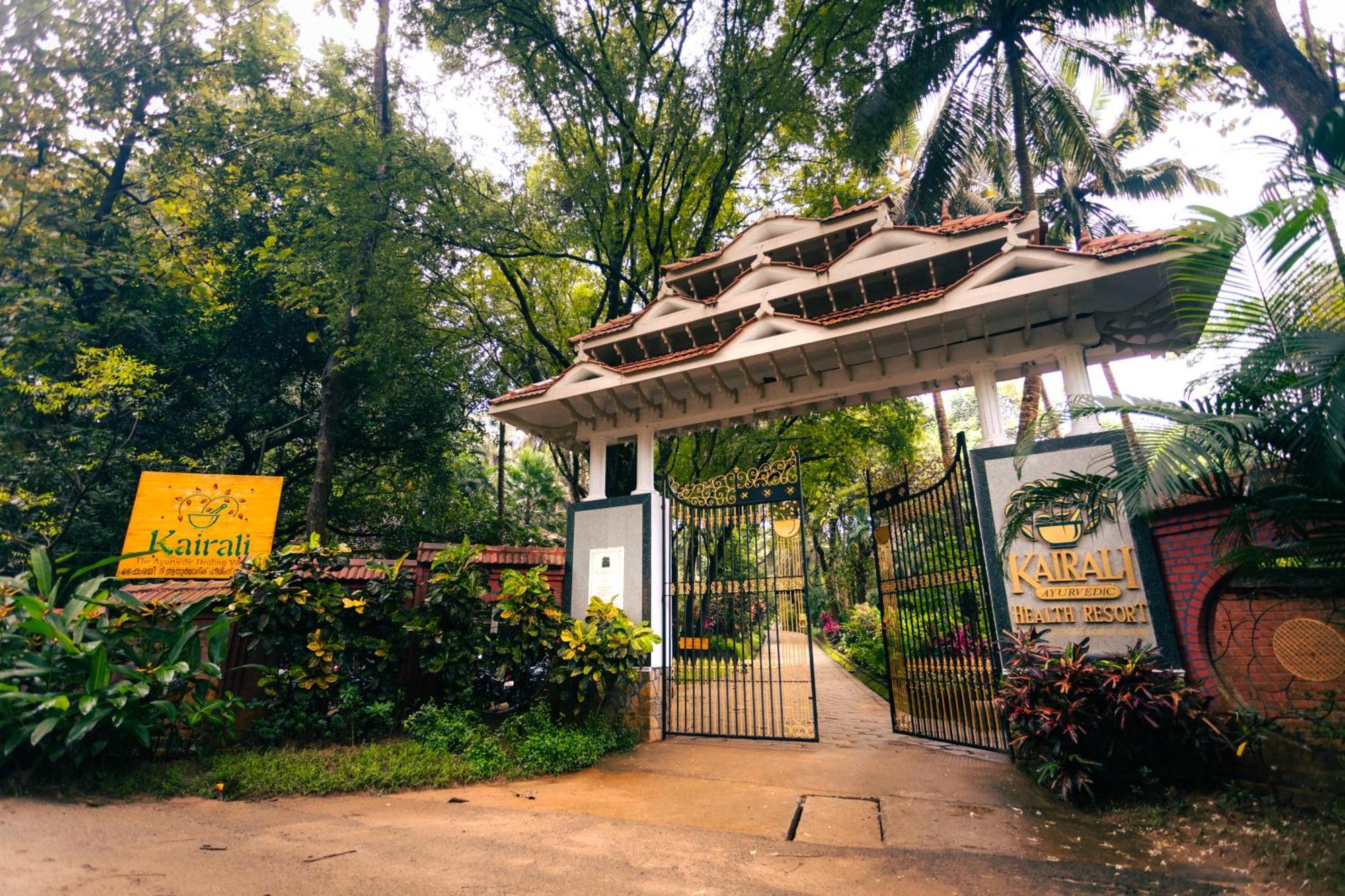 Kairali - The Ayurvedic Healing Village Palakkad Exterior photo