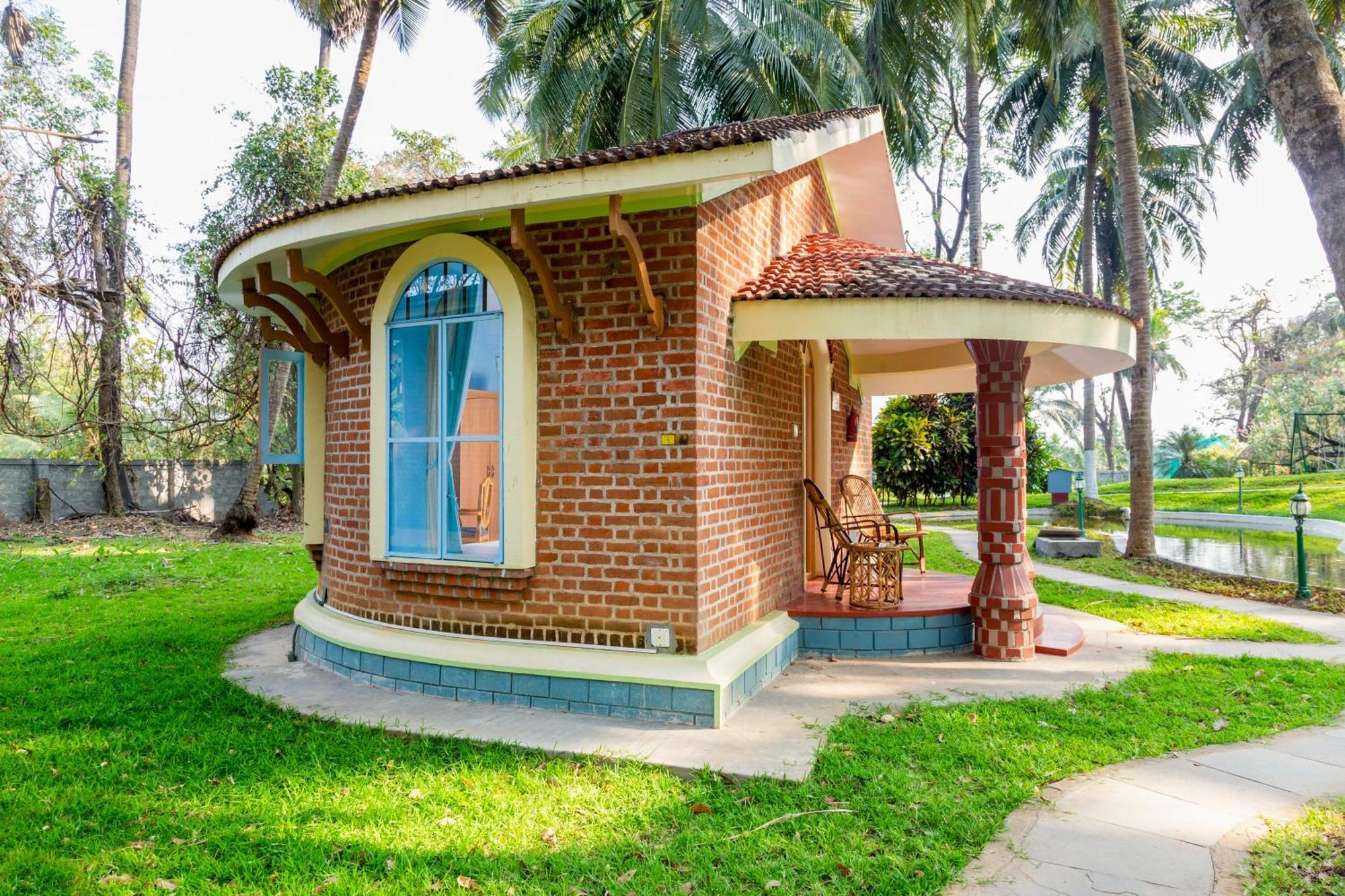 Kairali - The Ayurvedic Healing Village Palakkad Exterior photo