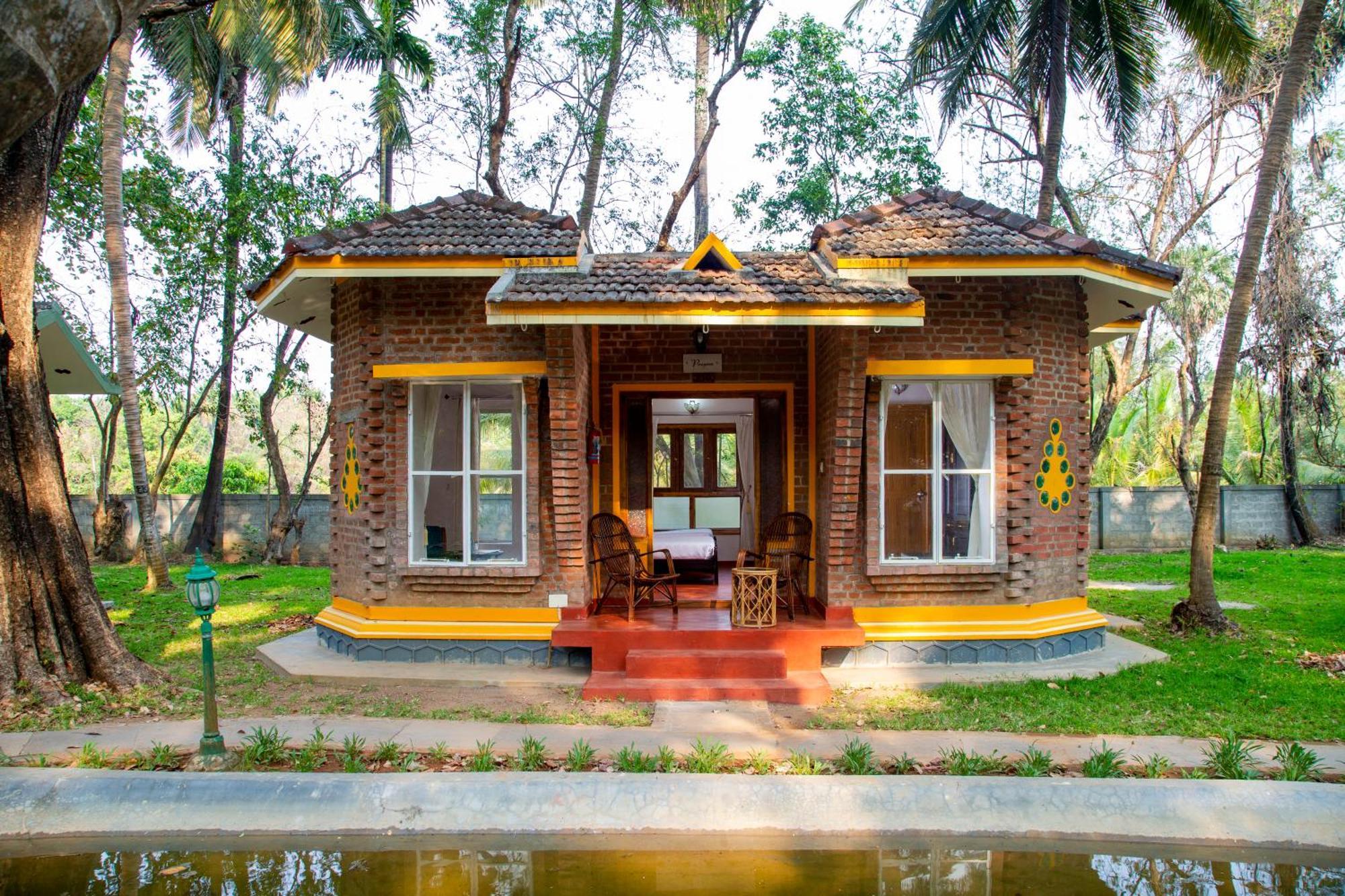 Kairali - The Ayurvedic Healing Village Palakkad Exterior photo