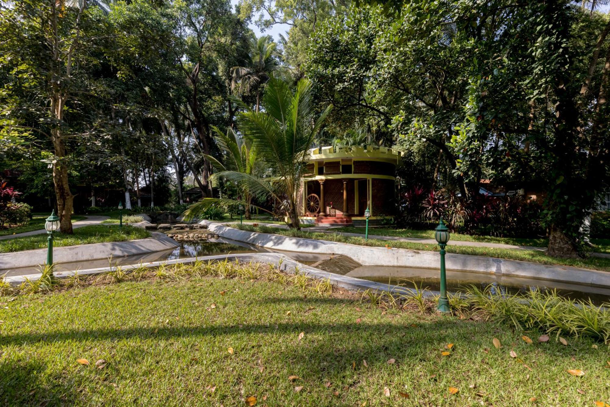 Kairali - The Ayurvedic Healing Village Palakkad Exterior photo